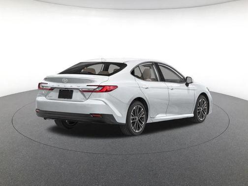 Pearl 2026 Toyota Camry XLE
