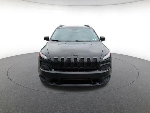 Diamond Black Crystal Pearlcoat 2017 Jeep Cherokee Altitude