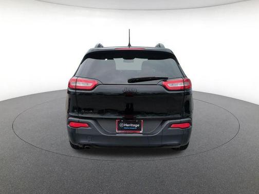 Diamond Black Crystal Pearlcoat 2017 Jeep Cherokee Altitude