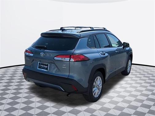 2025 Toyota Corolla Cross LE