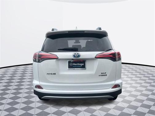 2018 Toyota RAV4 Hybrid XLE