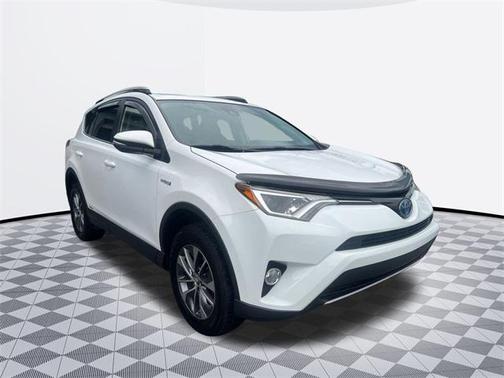 2018 Toyota RAV4 Hybrid XLE