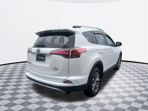 2018 Toyota RAV4 Hybrid XLE