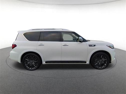 2023 INFINITI QX80 Sensory