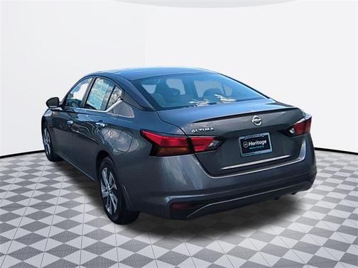 2022 Nissan Altima S FWD