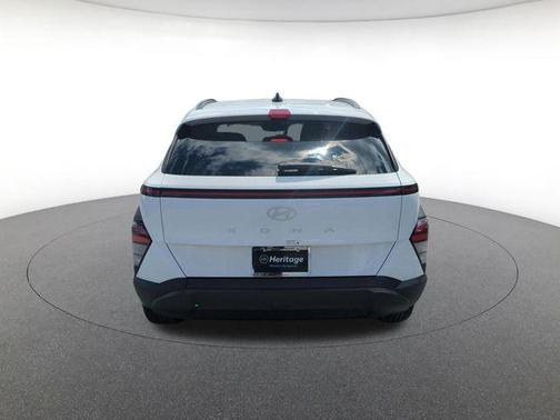 Atlas White 2024 Hyundai KONA SEL