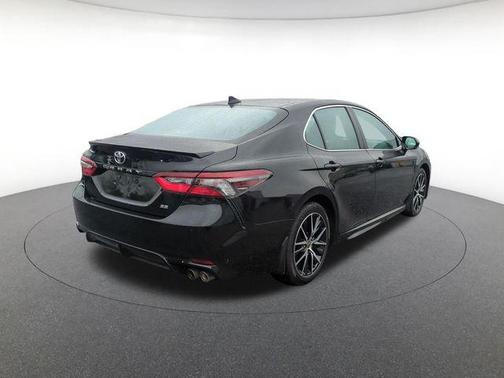 Midnight Black Metallic 2023 Toyota Camry SE
