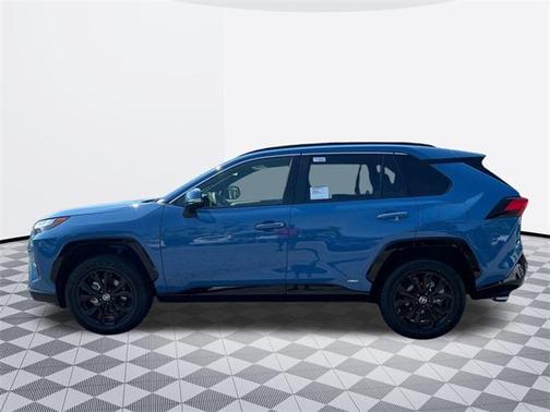 2025 Toyota RAV4 Hybrid SE