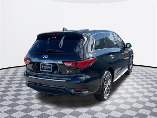 2017 INFINITI QX60 Base