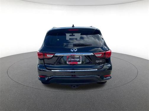 2017 INFINITI QX60 Base