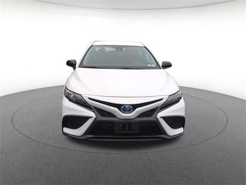 2024 Toyota Camry Hybrid SE