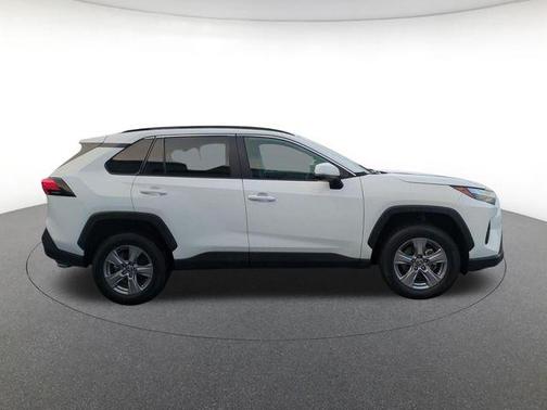 Ice 2025 Toyota RAV4 XLE