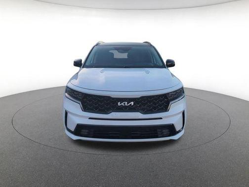 Glacial White Pearl 2022 Kia Sorento SX