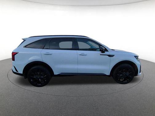 Glacial White Pearl 2022 Kia Sorento SX
