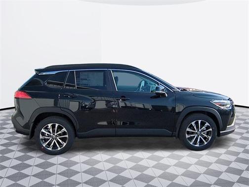 2025 Toyota Corolla Cross XLE