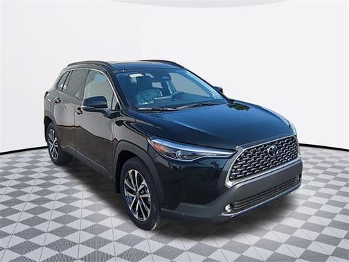 2025 Toyota Corolla Cross XLE