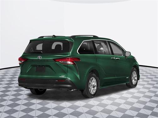 2025 Toyota Sienna XLE 7 Passenger