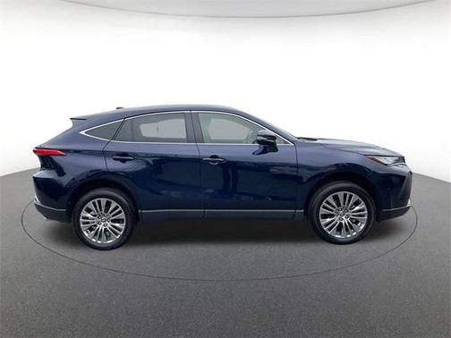 2022 Toyota Venza XLE