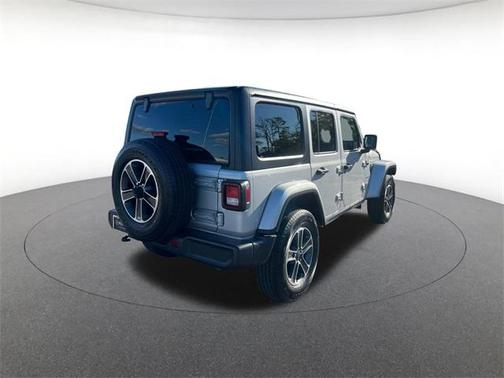 2023 Jeep Wrangler 4-Door Sahara 4x4