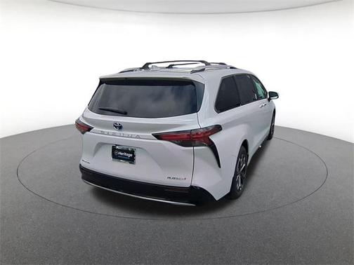 2025 Toyota Sienna Platinum 7 Passenger