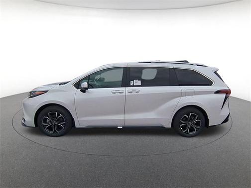 2025 Toyota Sienna Platinum 7 Passenger