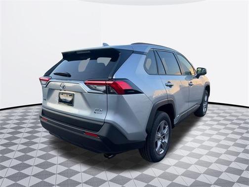 2025 Toyota RAV4 Hybrid XLE