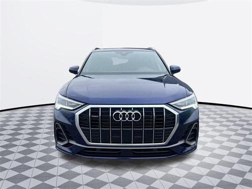 2024 Audi Q3 Premium 45 TFSI S line quattro Tiptronic