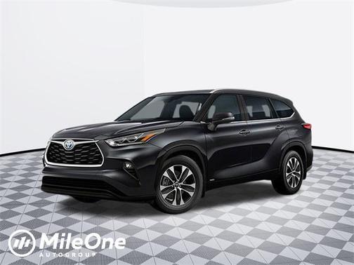 2025 Toyota Highlander Hybrid XLE