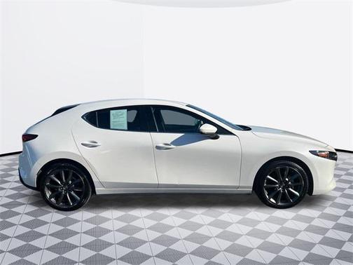 2023 Mazda Mazda3 FWD w/Preferred Package