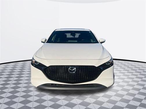 2023 Mazda Mazda3 FWD w/Preferred Package