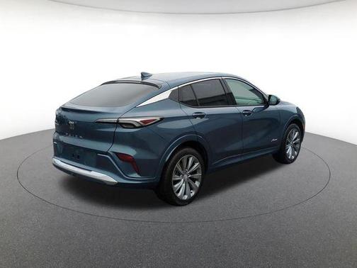 Ocean Blue Metallic 2026 Buick Envista Avenir FWD