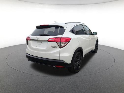 Platinum White Pearl 2021 Honda HR-V AWD Sport