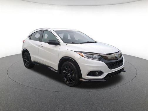 Platinum White Pearl 2021 Honda HR-V AWD Sport