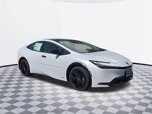 2025 Toyota Prius L