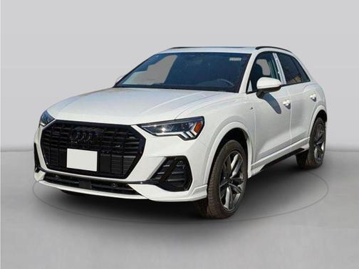 Mythos Black Metallic 2025 Audi Q3 Premium 45 TFSI S line quattro Tiptronic
