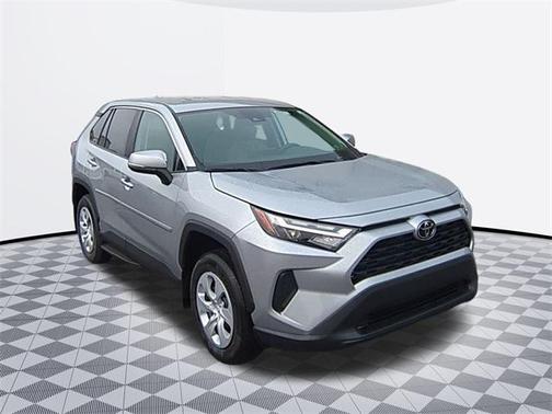 2025 Toyota RAV4 LE