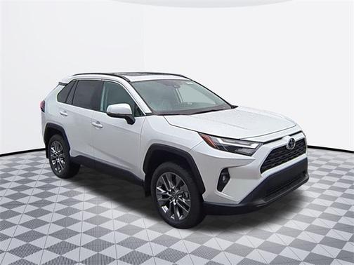 2025 Toyota RAV4 XLE Premium