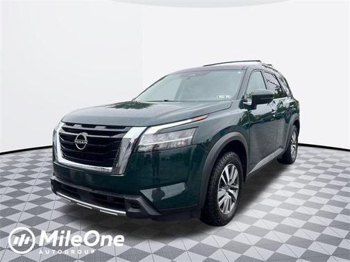 2023 Nissan Pathfinder SL 4WD