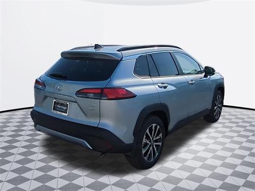 2025 Toyota Corolla Cross XLE