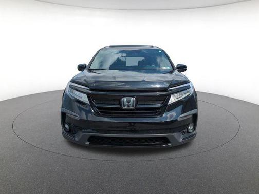 Crystal Black Pearl 2022 Honda Pilot AWD Black Edition