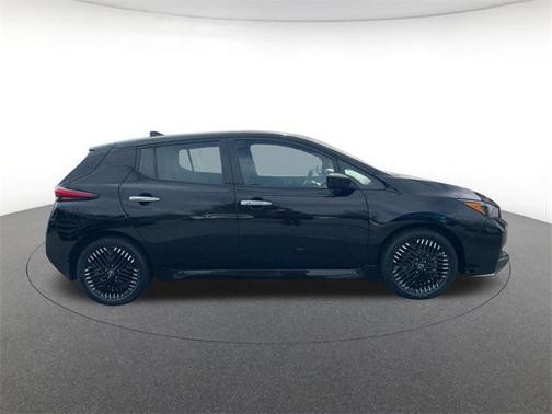 2023 Nissan Leaf SV PLUS 60 kWh