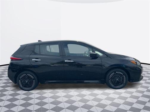 2023 Nissan Leaf SV PLUS 60 kWh