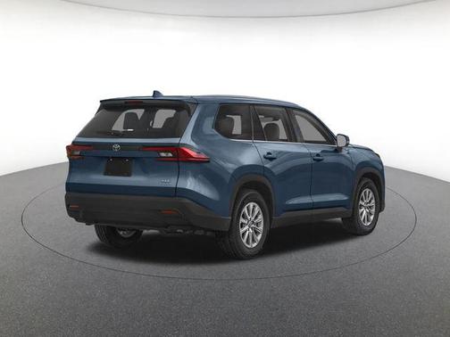 Cloud 2026 Toyota Grand Highlander XLE