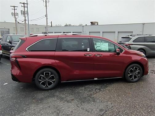 2026 Toyota Sienna Platinum