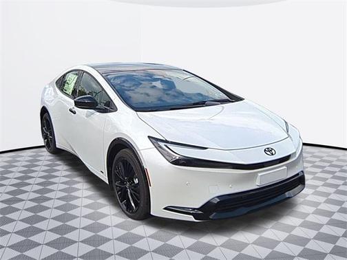 2025 Toyota Prius L