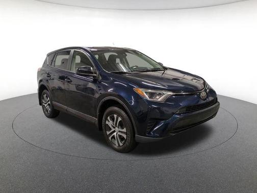 Aqua 2018 Toyota RAV4 LE