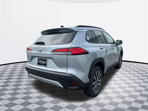 2025 Toyota Corolla Cross XLE
