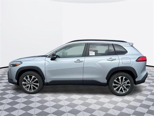 2025 Toyota Corolla Cross XLE