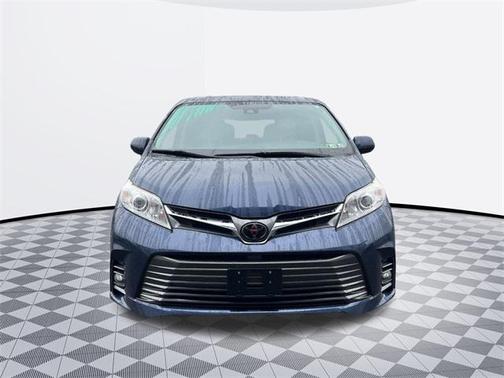2020 Toyota Sienna XLE Premium