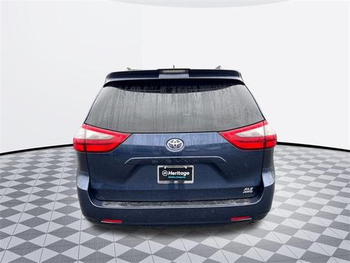 2020 Toyota Sienna XLE Premium